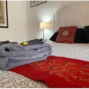 Kamer met een Queen Size Bed